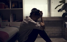 Chuyên gia khuyến cáo các nguy cơ khi tìm “bác sĩ google” điều trị rối loạn tâm lý, tâm thần