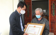 Thanh Hóa: Chủ tịch UBND tỉnh trao Bằng khen cho thanh niên dũng cảm cứu em bé trong hỏa hoạn