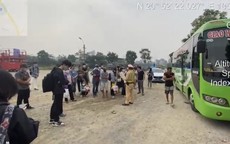 Hà Nội: Chặn đứng xe khách 29 chỗ nhồi nhét 58 hành khách