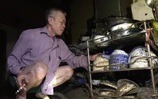 Hình ảnh xót xa sau đêm lũ quét ở Nghệ An: Xe cộ, tủ lạnh, tài sản đều bị nước bùn phủ ngập hết