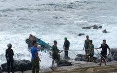 Hàng chục chiến sĩ cứu hộ ngư dân gặp nạn khi đánh bắt hải sản trên biển
