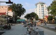 Cận cảnh tuyến đường Hai Bà Trưng ở Huế đang được chỉnh trang để hình thành phố đi bộ