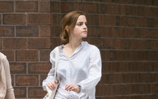 Emma Watson có street style cực đơn giản, chỉ toàn màu trung tính