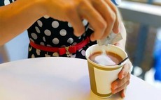 Thói quen khi uống cà phê tăng nguy cơ ung thư