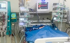 Tiền sử khỏe mạnh, bé trai 10 tuổi mắc COVID-19 nguy kịch, sốc tim, viêm cơ tim tối cấp