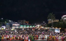 Thanh Hoá: Lễ hội du lịch biển Hải Tiến thu hút hàng nghìn du khách tham dự