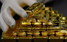 Giá vàng ngày 1/5: Giá vàng trong nước và thế giới chênh nhau hơn 17 triệu đồng/lượng