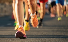 Một runner đột tử khi tham gia giải chạy cự ly 21 km, những lưu ý nào người chạy buộc phải nhớ