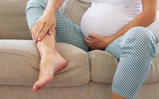 5 bài tập giúp giảm khó chịu do sưng và đau chân khi mang thai