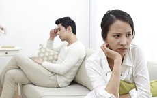 Mệt mỏi vì vợ hay giận dỗi chồng một cách vô cớ