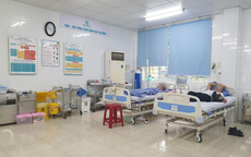 Nhiều du khách ở Hà Nội phải nhập viện do ngộ độc thực phẩm khi đang đi du lịch tại Đà Nẵng