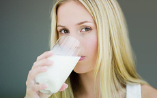 Thời điểm uống sữa tốt nhất trong ngày, 5 nhóm người không nên uống sữa buổi sáng