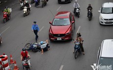 Ngày đầu phân làn trên đường Nguyễn Trãi: Ô tô, xe máy liên tục va chạm