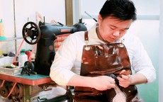 Kĩ sư Việt ở Nhật mê làm giày, 6 tháng xong 1 đôi giá trăm triệu