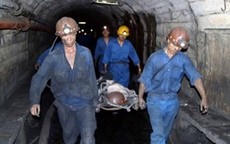 Va phải mìn khi đang làm việc, 2 nam công nhân mỏ than tử vong
