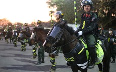 Cảnh sát cơ động kỵ binh bảo vệ an ninh chung kết Việt Nam - Thái Lan