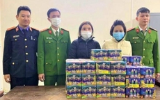 Nữ cán bộ ở Hà Tĩnh bị khởi tố vì buôn bán pháo nổ trái phép
