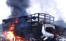 Ô tô tải bốc cháy dữ dội trên cao tốc Nội Bài - Lào Cai