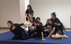 Đạo diễn Lê Quý Dương mời NSND Hoàng Cúc vào "Huyền thoại tuổi thanh xuân" tri ân 10 cô gái Ngã ba Đồng Lộc