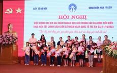 Biểu dương 100 trẻ em gái trong các gia đình thực hiện tốt chính sách dân số