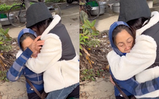 Đằng sau video mẹ òa khóc khi con gái từ Nhật về Tết vờ làm khách mua hàng