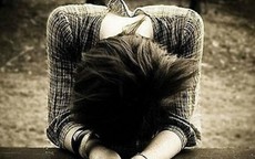 Tấn bi kịch của người phụ nữ thành đạt khi trái tim 'chạy' theo tình trẻ
