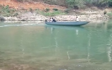 Vẫn chưa tìm thấy 2 người nghi mất tích trên sông Hồng ở Lào Cai