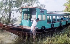 Khoảnh khắc cứu 11 người trong vụ lật thuyền trên sông Đồng Nai