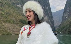 Hoa hậu Thùy Tiên lên tiếng xin lỗi vì mặc trang phục không phù hợp chụp hình tại Hà Giang