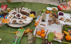 Bất ngờ với phong tục và mâm cỗ Tết Thanh minh của người Tày, Nùng ở Bắc Kạn 