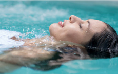Đi bơi mùa hè: Chuyên gia cảnh báo chú ý nồng độ hóa chất tại bể bơi, tránh gặp rủi ro đáng tiếc