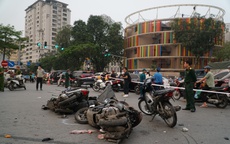 Hiện trường vụ tai nạn kinh hoàng ở ngã tư đường Võ Chí Công (Hà Nội)