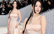 Song Hye Kyo gây tranh cãi tại Met Gala vì một chi tiết làm 'phong ấn' nhan sắc?