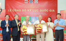 Trao Chứng nhận Xác lập Kỷ lục Việt Nam cho bộ sách bảo vệ và chăm sóc sức khỏe