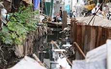 Hà Nội: Đoạn mương Thụy Khuê dài 3 km thi công hơn 10 năm không xong, người dân mòn mỏi sống trong cảnh ô nhiễm