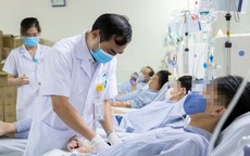 Đi khám vì 2 dấu hiệu sau, nam thanh niên Hà Nội phải lọc máu cấp cứu