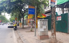 Nhiều điểm chờ xe buýt ở Hà Nội xuống cấp, có nơi đặt ngay cạnh bot điện cao thế