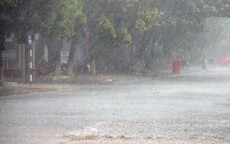 Thời tiết Hà Nội 3 ngày tới: Người dân Thủ đô còn phải 'tắm' mưa dông khi chiều về?