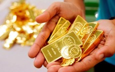 Có nên mua vàng vào thời điểm này khi giá liên tục tăng cao?