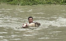 Vỡ cống tràn xả thải nhà máy Đồng Tả Phời: Nhiều nhà cửa bị cuốn trôi