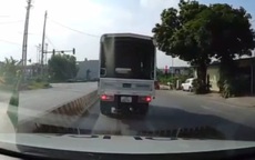 Tuyên Quang: Không nhắc học viên nhường đường xe ưu tiên, thầy dạy lái xe bị xử lý