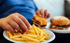 6 tác hại nguy hiểm của đồ ăn nhanh với sức khỏe
