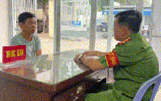 Bắt kẻ dùng băng keo che biển số xe, gây án