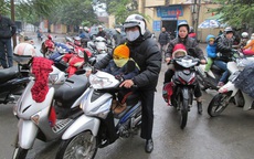 Nhiệt độ ở Hà Nội còn giảm sâu, học sinh có tiếp tục phải nghỉ học tránh rét?