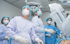 Phẫu thuật robot thành công cho 2 bệnh nhân ung thư đường tiêu hóa
