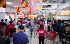 'Dàn trận' khuyến mại cuối năm 2025: Tăng dự trữ, tung chiêu kích cầu, tuyển thêm lao động thời vụ đáp ứng nhu cầu mua sắm dịp Tết