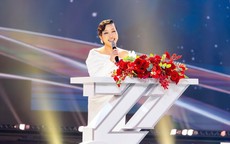 Nhận giải 'Chị đẹp của năm', diva Mỹ Linh nói gì?