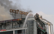Hé lộ nguyên nhân cháy lớn tại tòa nhà 9 tầng tại ngã 5 nổi tiếng Hà Nội