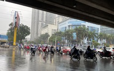 Điệp khúc thời tiết khiến người dân Hà Nội và miền Bắc phải chi thêm tiền để ứng phó