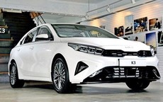 Giá lăn bánh Kia K3 mới nhất rẻ ngang Hyundai Accent cao cấp, Mazda3 có mất ngôi vị đứng đầu doanh số? 